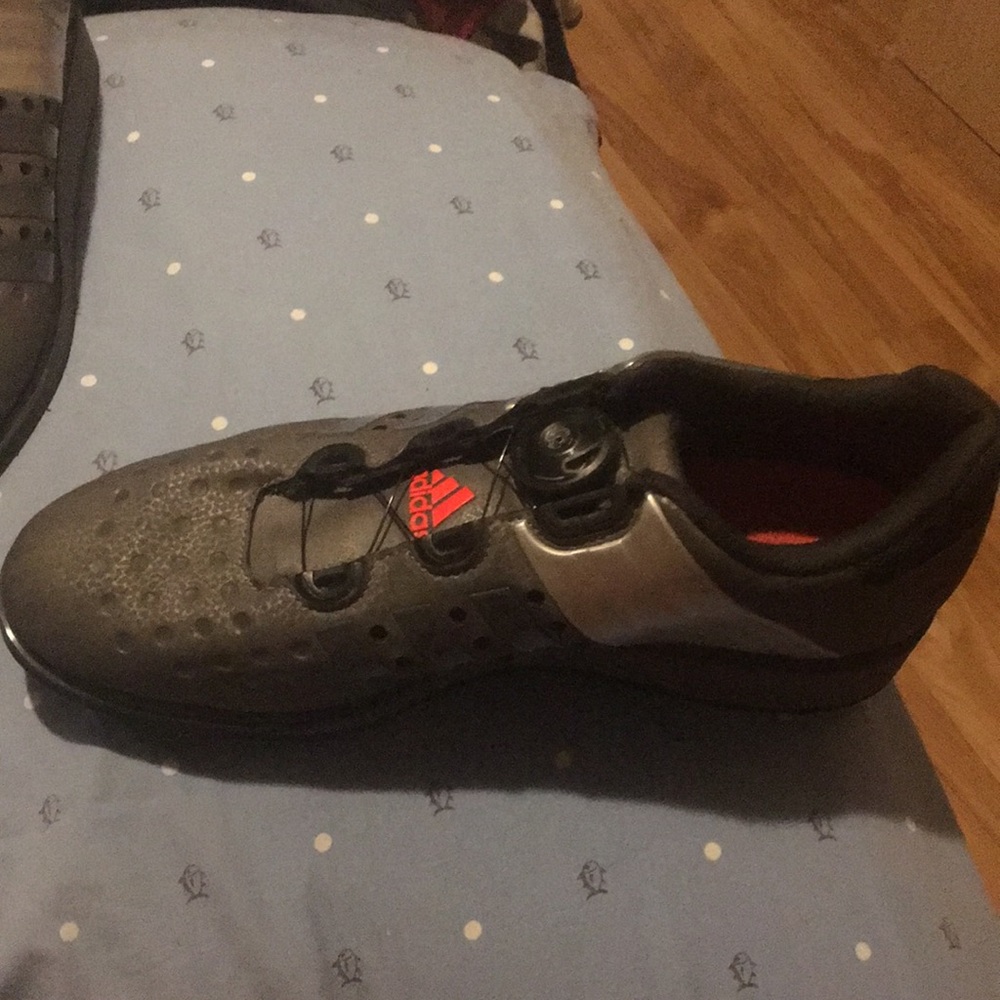 Adidas drehkraft weight lifting shoes with boa lace system. Size 9.5